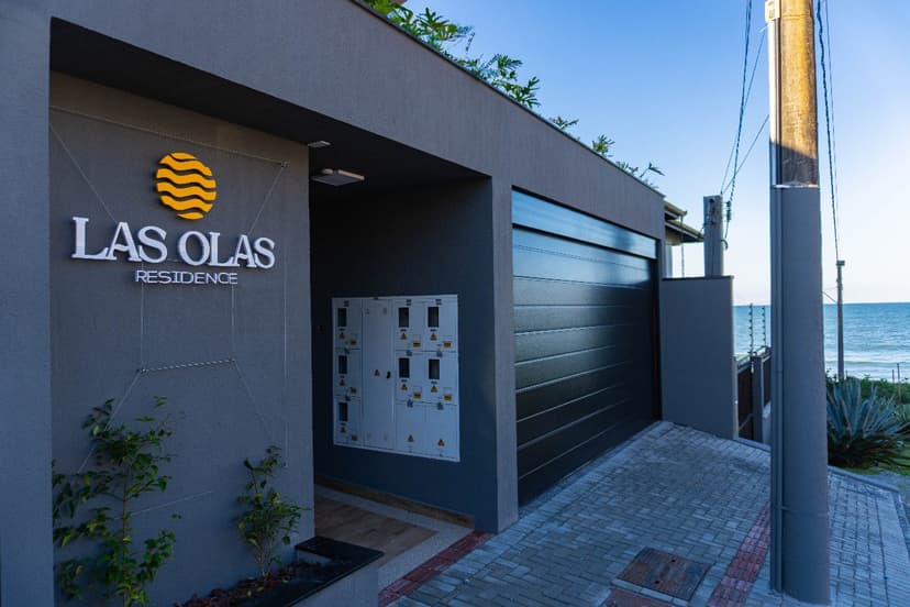 Las Olas Residence