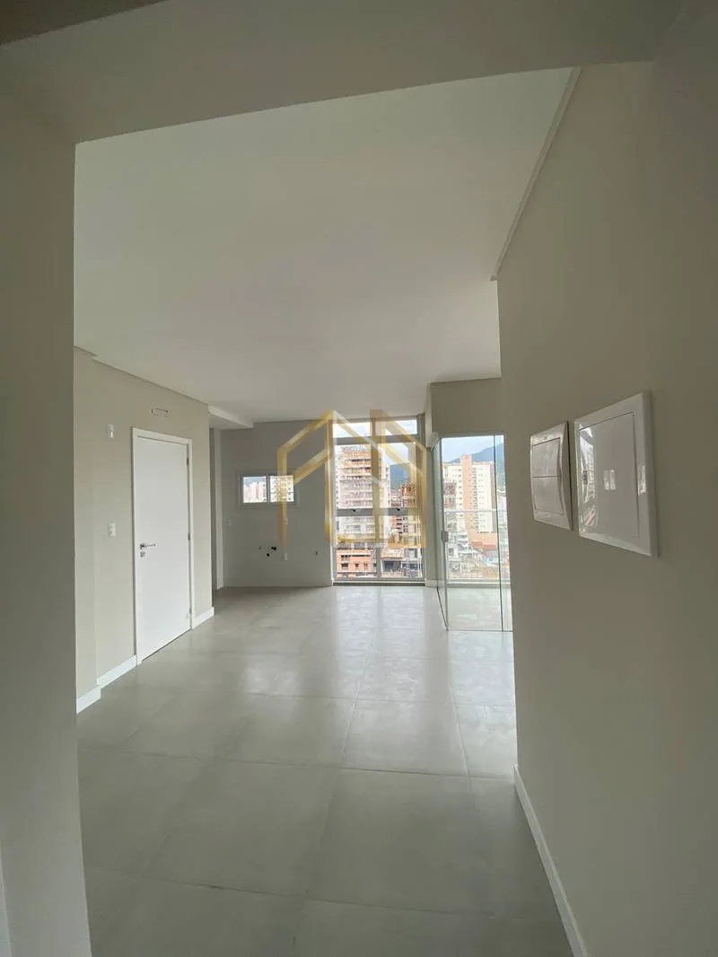 Apartamento 1q em Perequê, Porto Belo SC
