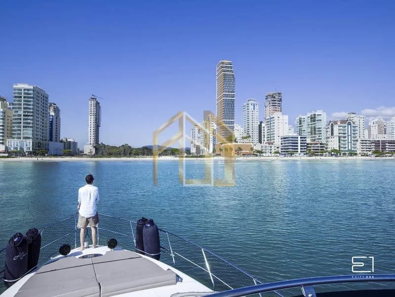 Apartamento 4q em Meia Praia, Itapema SC