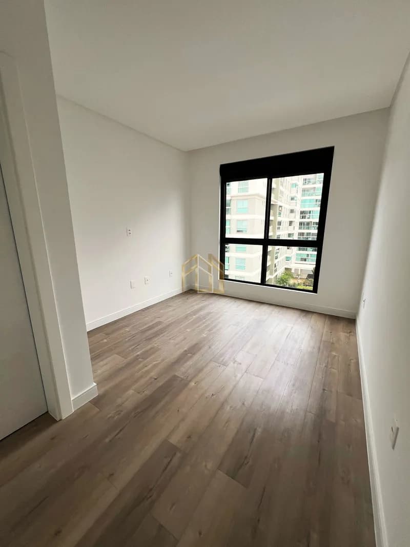 Apartamento 2q em Praia Brava, Itajaí SC