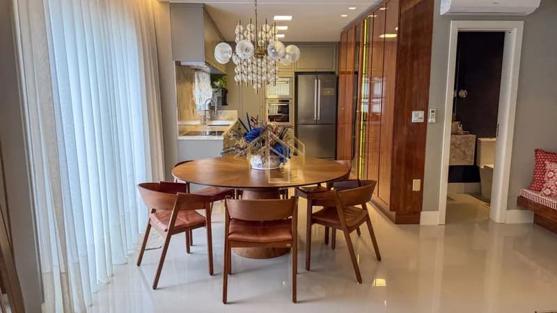 Apartamento 4 dorm. em Meia Praia, Itapema/SC — Marie Antoinette · foto 4 | Família Broker
