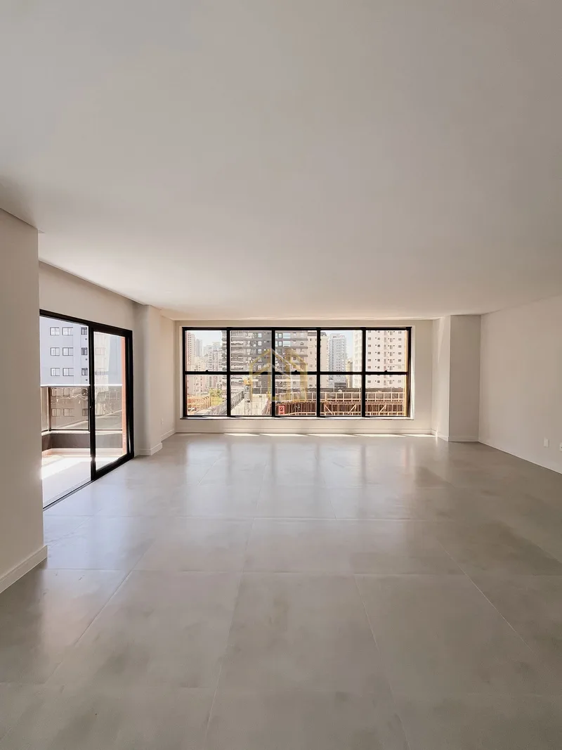 Apartamento 3q em Perequê, Porto Belo SC