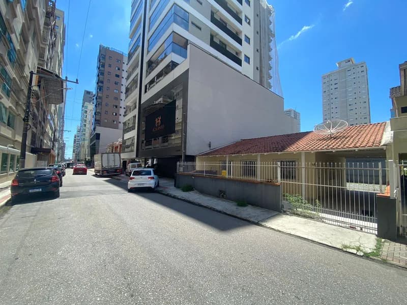 Casa em Meia Praia