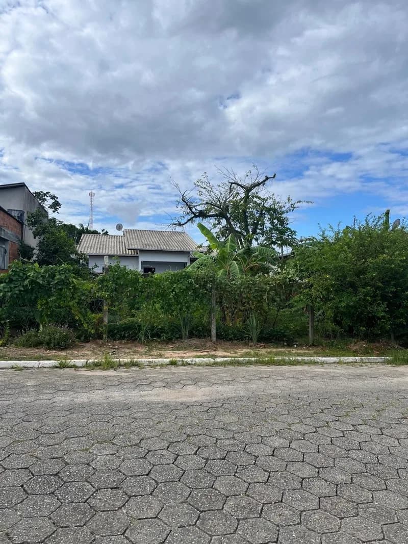Apartamento 2 dorm. em Itacolomí, Balneário Piçarras/SC — Distintto · foto 3 | Família Broker