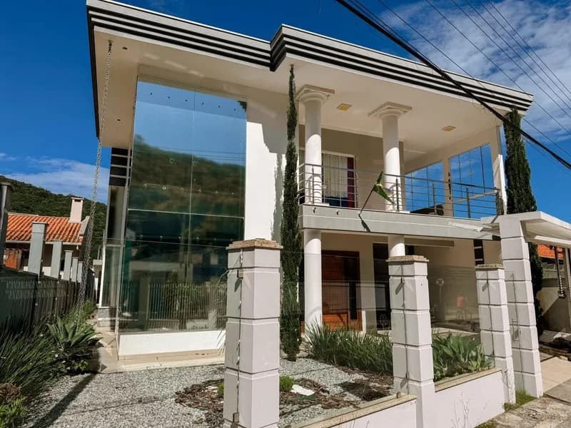 Apartamento 2 dorm. em Centro, Balneário Piçarras/SC — Maranello · foto 2 | Família Broker