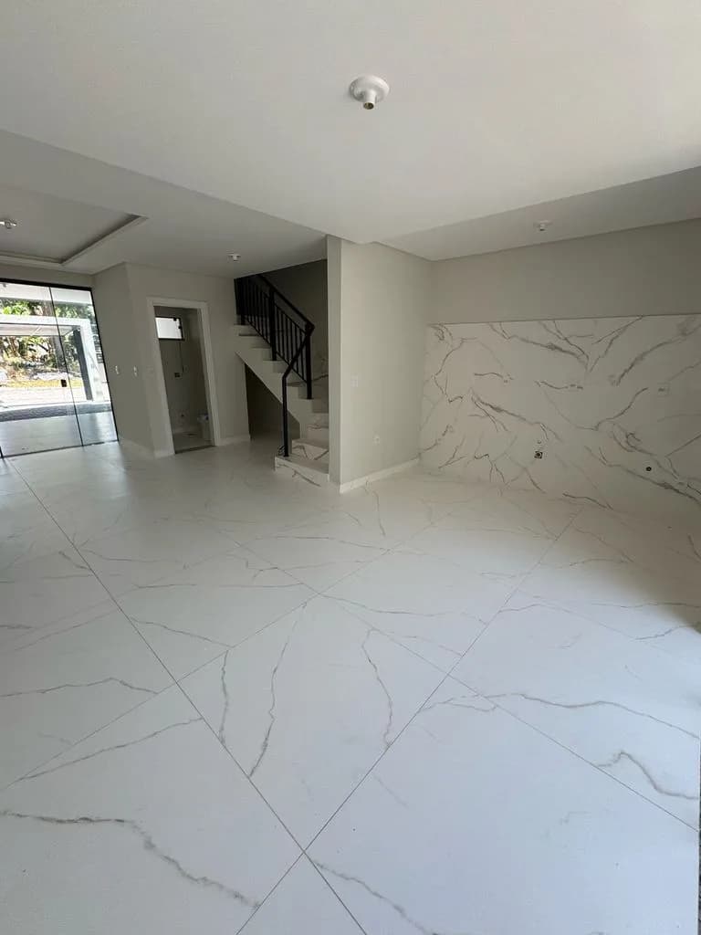 Casa 2 dorm. em Bairro Itacolomi, Balneário Piçarras/SC · foto 5 | Família Broker