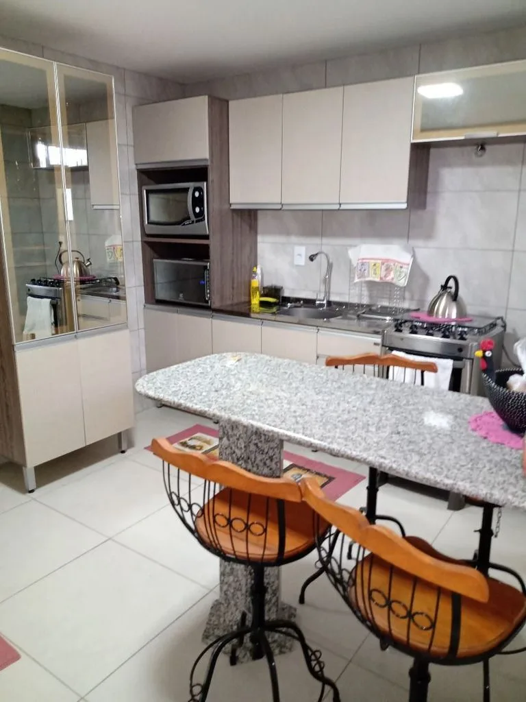 Casa 2 dorm. em Itacolomi, Balneário Piçarras/SC · foto 3 | Família Broker