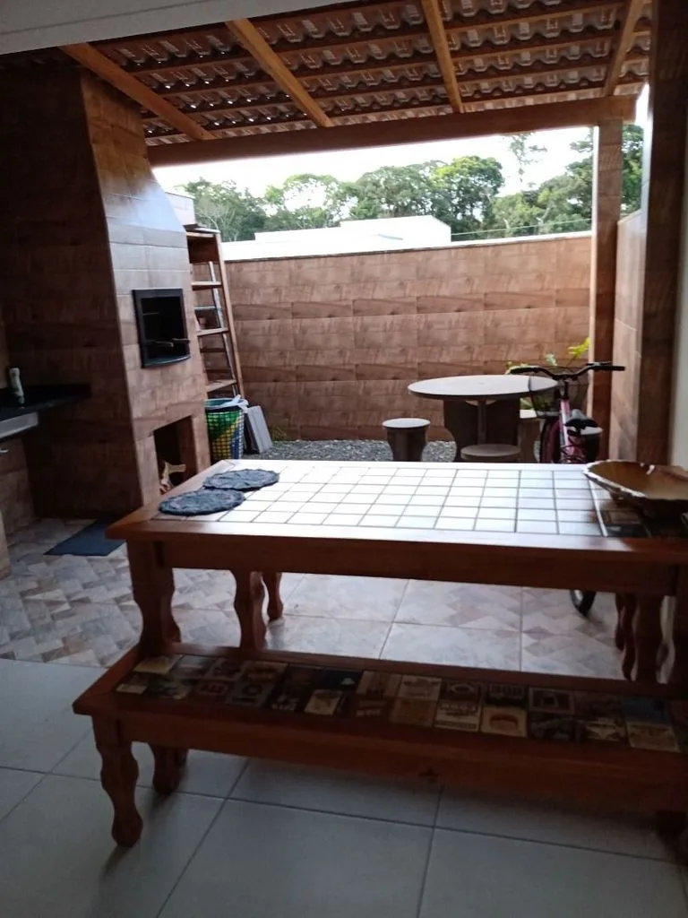 Casa 2 dorm. em Itacolomi, Balneário Piçarras/SC · foto 4 | Família Broker